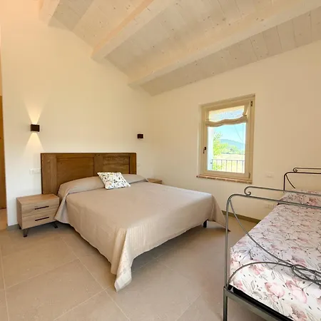 Rosa In Pietra